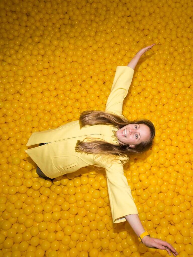 drive-swim-fly-color-factory-san-francisco-union-square-yellow-room-ball-pit-free-fall