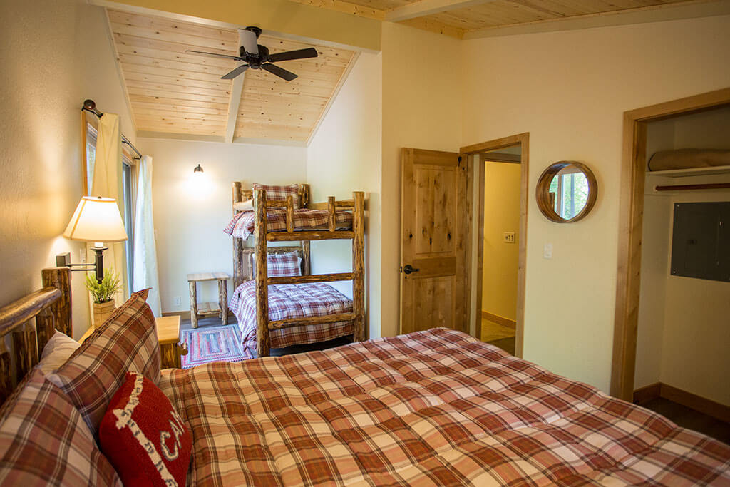 drive-swim-fly-california-mount-hermon-christian-retreat-camp-alder-cabin-bedroom