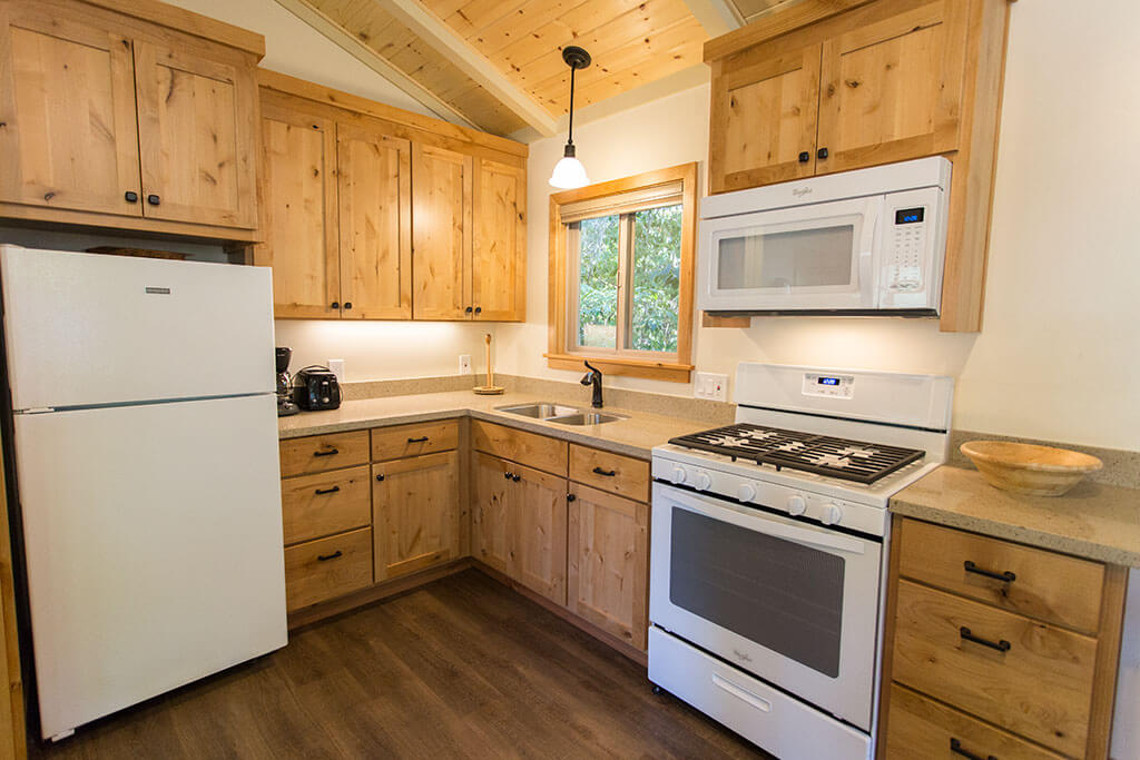 drive-swim-fly-california-mount-hermon-christian-retreat-camp-alder-cabin-kitchen