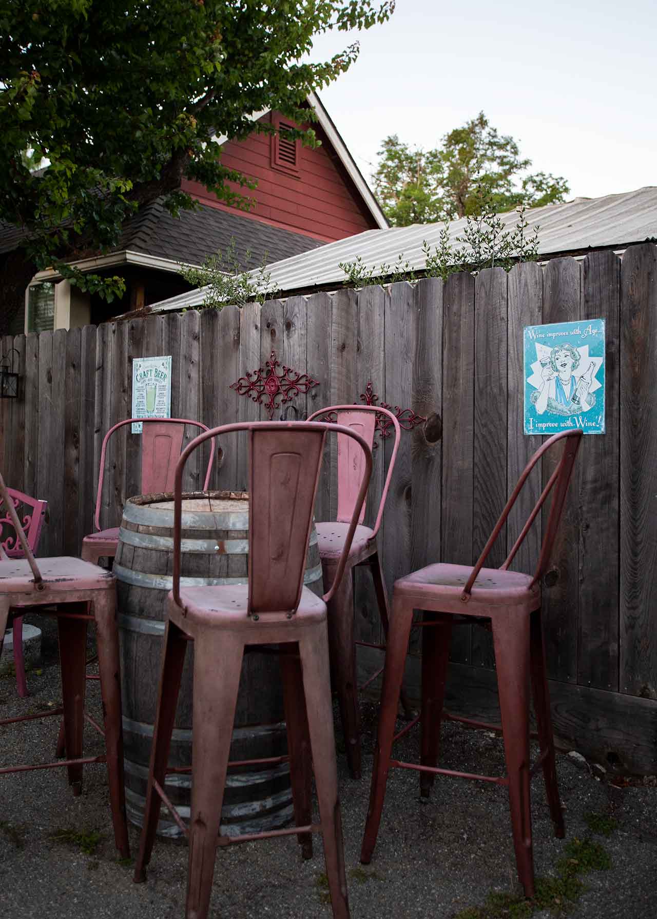drive-swim-fly-18th-barrel-wine-and-beer-tasting-room-san-juan-bautista-california-alcohol-outdoor-seating-metal-chairs