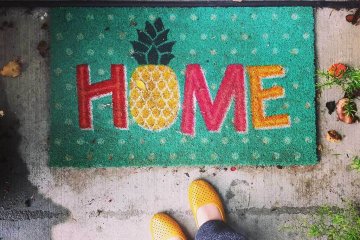 drive-swim-fly-pineapple-collection-welcome-mat