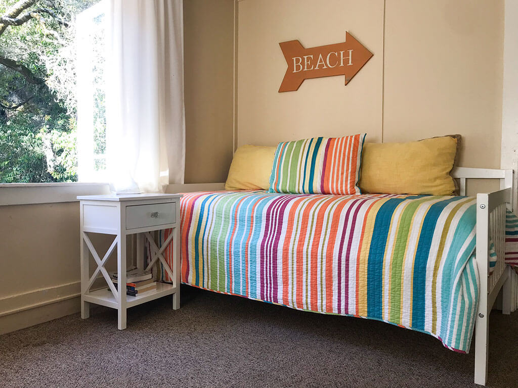 drive-swim-fly-california-mount-hermon-christian-retreat-camp-acacia-cabin-day-bed