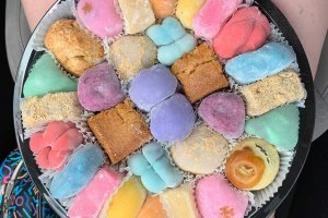 drive-swim-fly-hawaii-big-island-kona-coast-hilo-two-ladies-kitchen-mochi-manju-platter