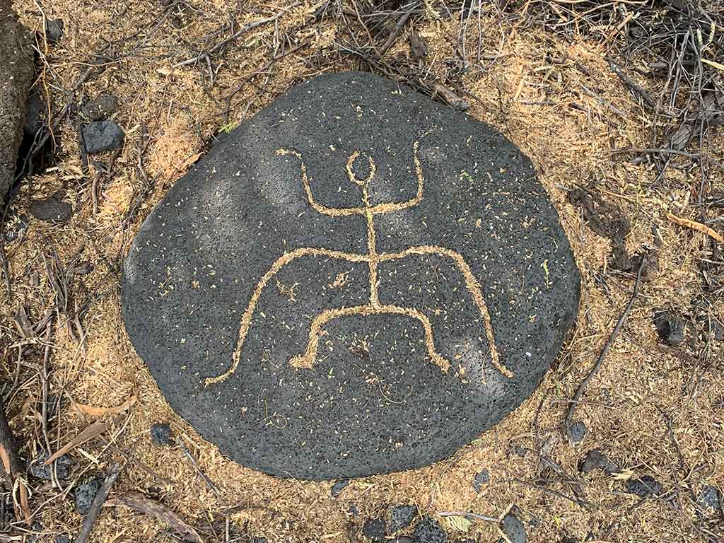 drive-swim-fly-hawaii-big-island-kona-coast-puako-petroglyph-park-artifact