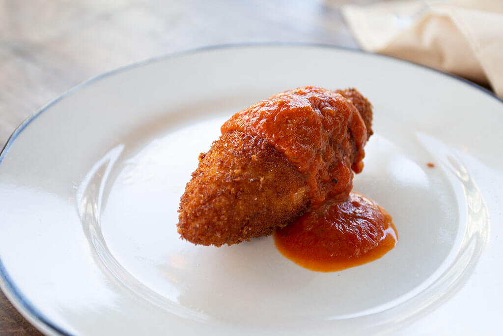 drive-swim-fly-san-francisco-avital-food-tour-north-beach-little-italy-barbara-roman-restaurant-suppli-al-telefono-croquette-appetizer