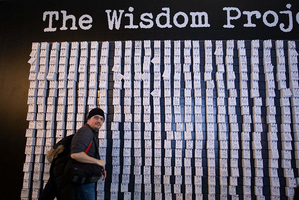 drive-swim-fly-chicago-illinois-wndr-museum-selfie-experience-family-fun-the-wisdom-project-wall-notes-brandon