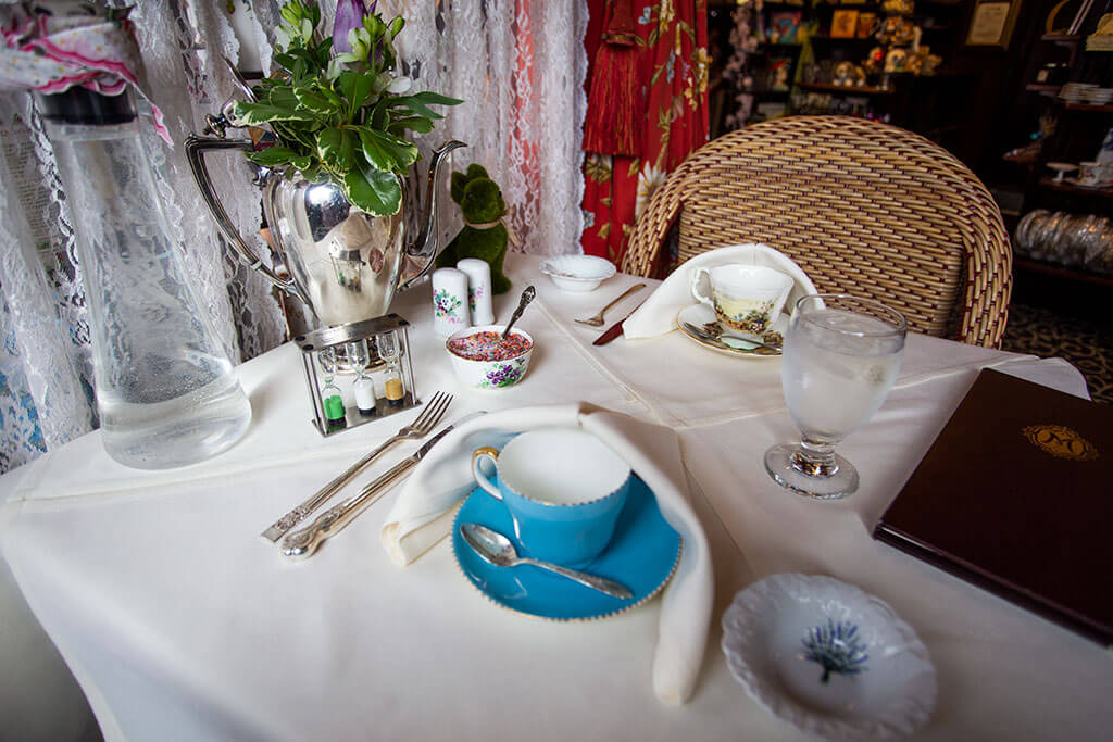 drive-swim-fly-seattle-washington-queen-mary-tea-room-table-tea-cup-saucer-high-tea