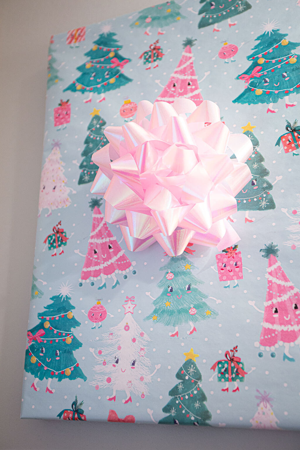 drive-swim-fly-pink-christmas-decor-holiday-dancing-trees-warpping-paper
