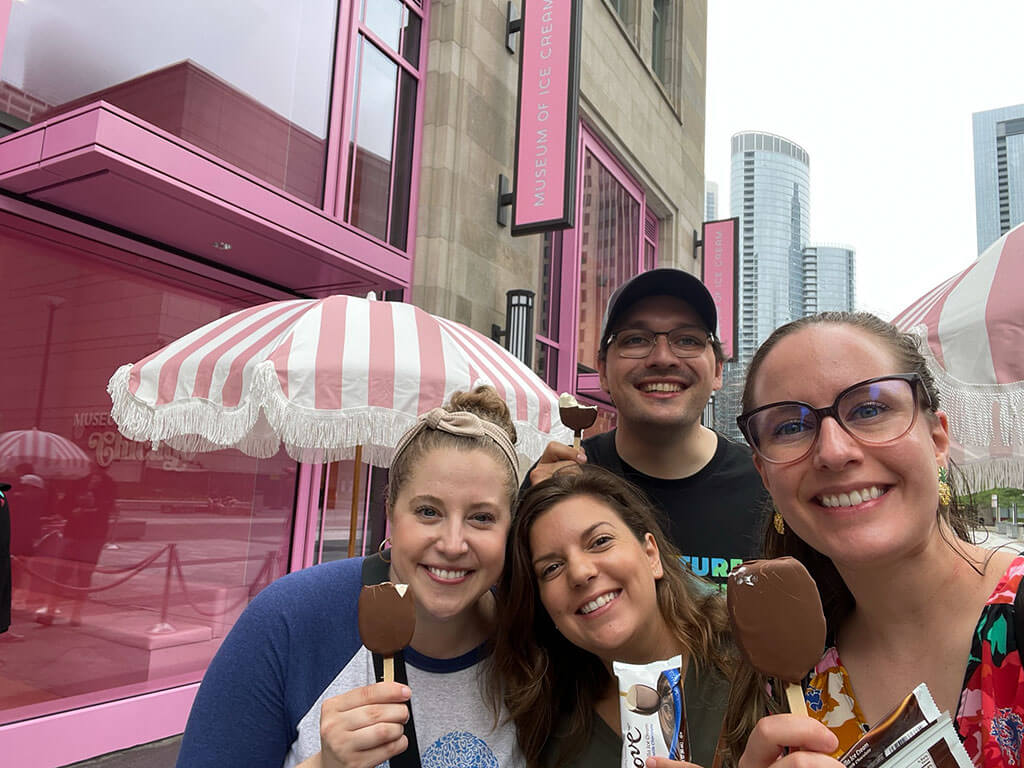 drive-swim-fly-chicago-museum-of-ice-cream-magnificent-mile-sweets-candy-dessert-treats-friends-opening-day-dove-chocolate