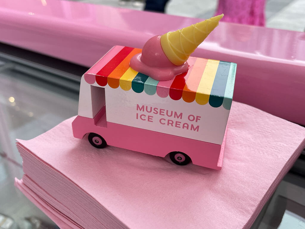 drive-swim-fly-chicago-museum-of-ice-cream-magnificent-mile-sweets-candy-dessert-treats-toy-truck-pink-napkins