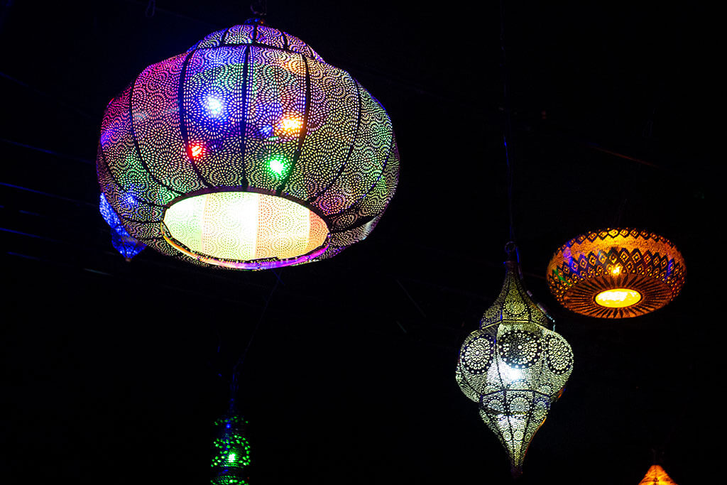 drive-swim-fly-lisle-illinois-morton-arboretum-illumination-holiday-lights-winter-celebration-turkish-lamps-horizontal