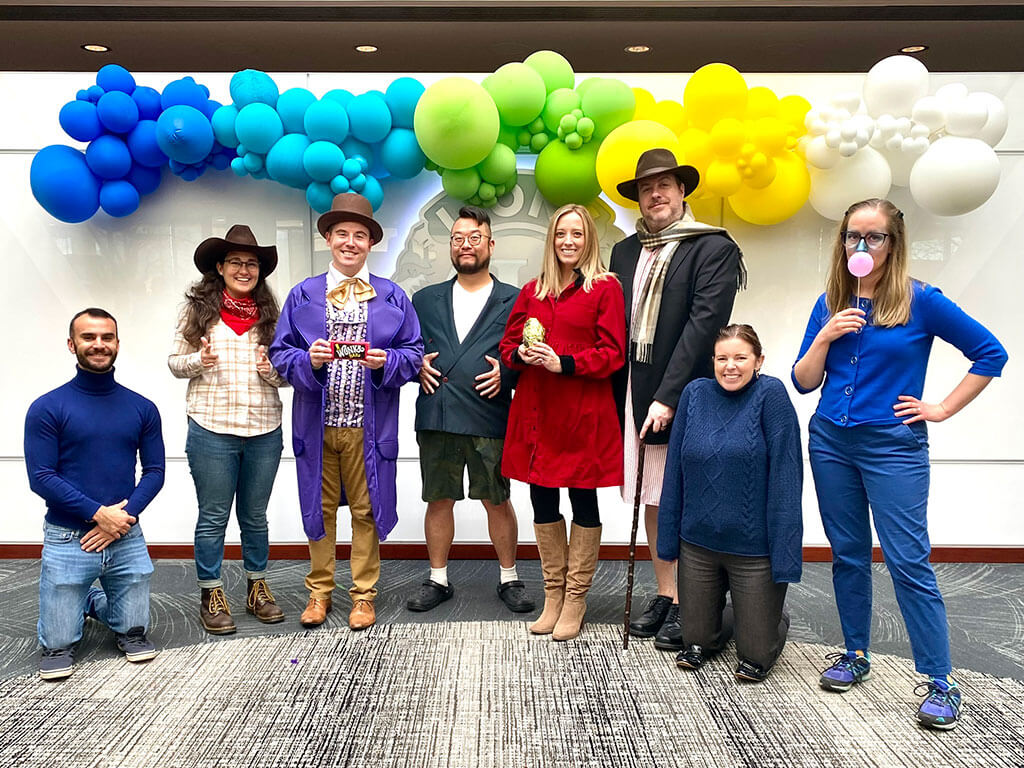 drive-swim-fly-halloween-partywillie-wonka-group-costume-violet-beauregarde-charlie-and-the-chocolate-factory